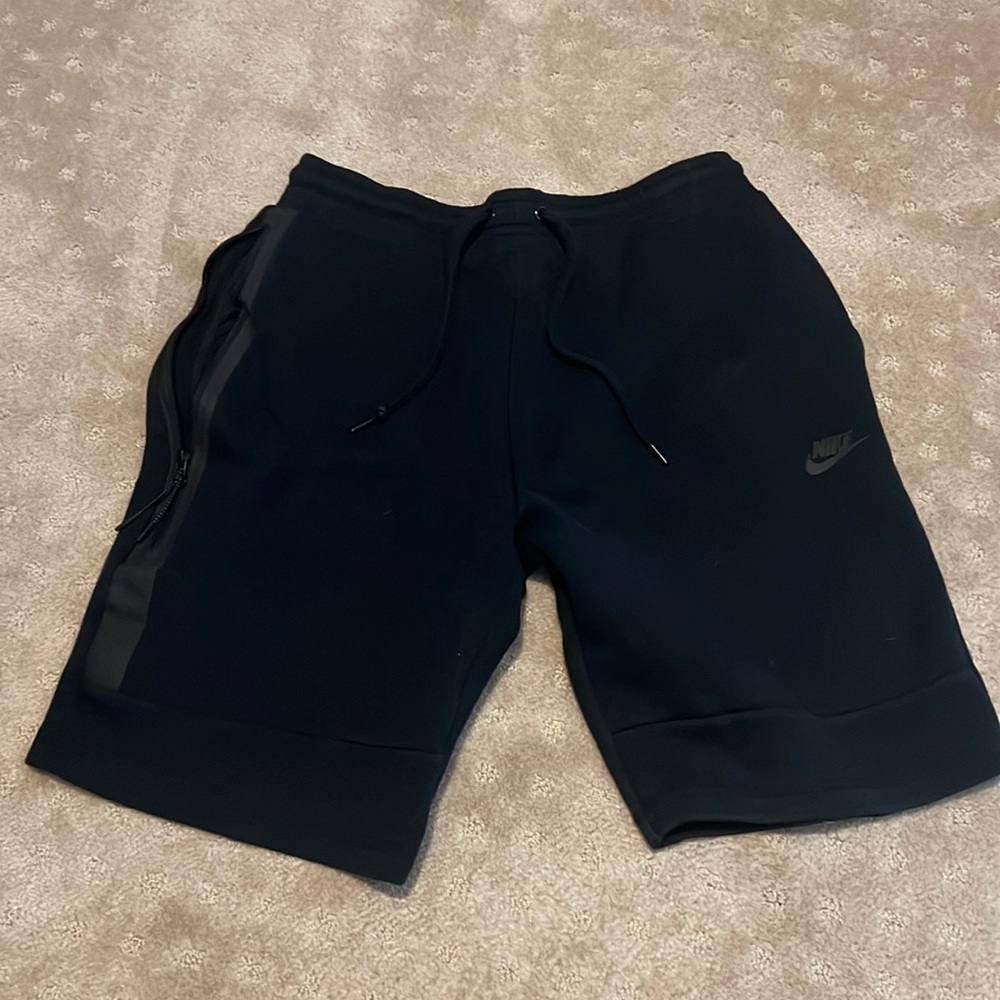 Nike men’s shorts. Size medium